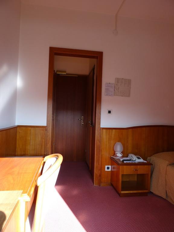 Hotel Roma Cividale Del Friuli Room photo