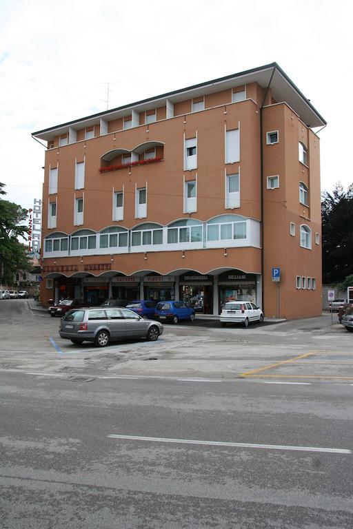 Hotel Roma Cividale Del Friuli Exterior photo